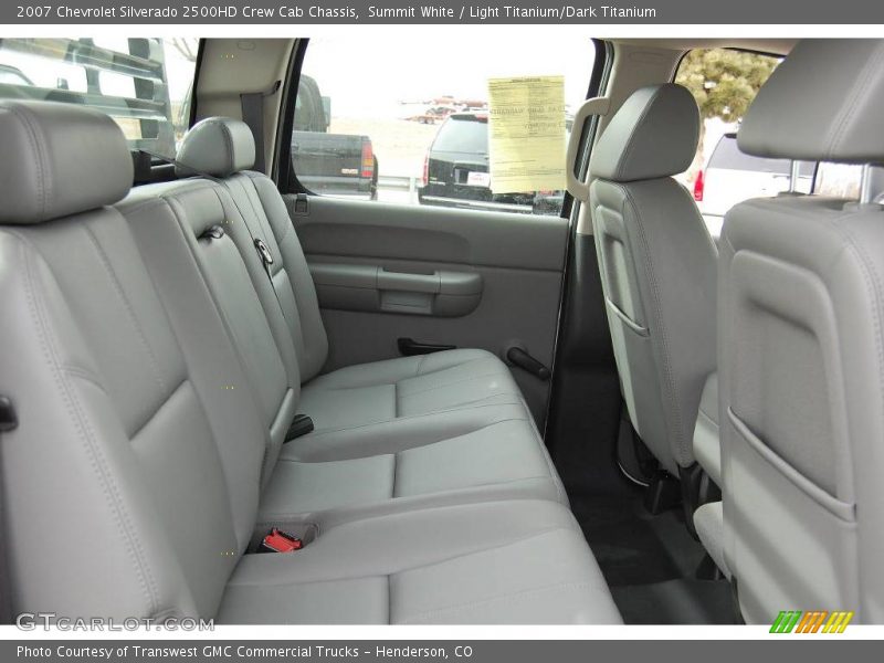 Summit White / Light Titanium/Dark Titanium 2007 Chevrolet Silverado 2500HD Crew Cab Chassis