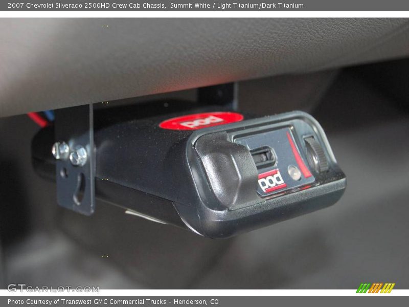 Summit White / Light Titanium/Dark Titanium 2007 Chevrolet Silverado 2500HD Crew Cab Chassis