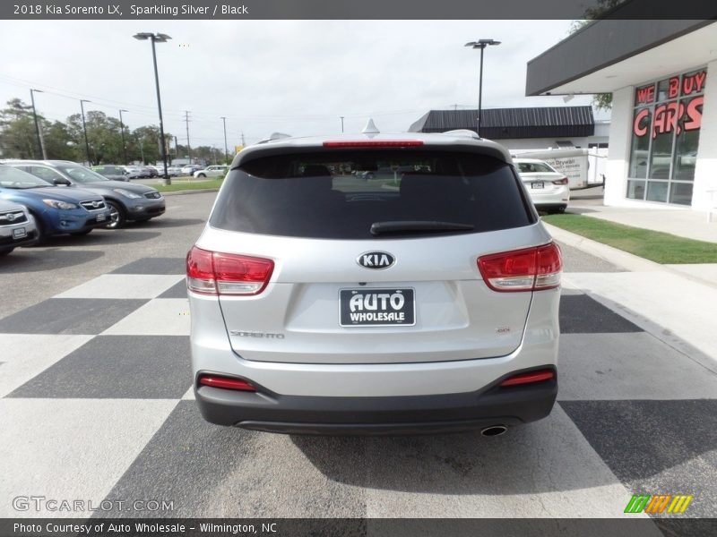 Sparkling Silver / Black 2018 Kia Sorento LX