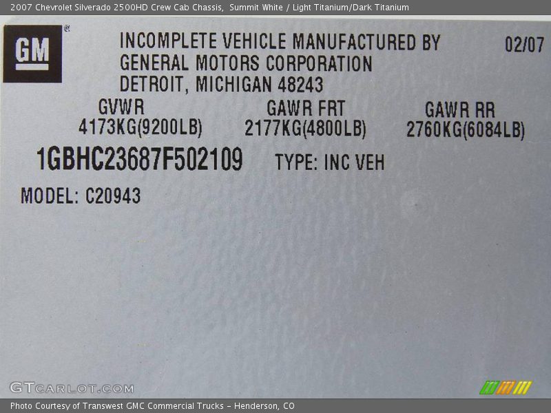 Summit White / Light Titanium/Dark Titanium 2007 Chevrolet Silverado 2500HD Crew Cab Chassis