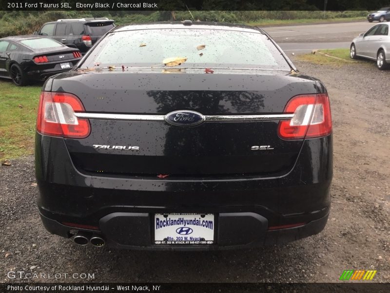 Ebony Black / Charcoal Black 2011 Ford Taurus SEL