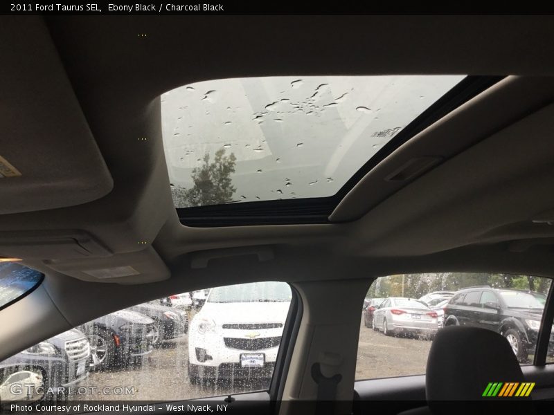 Ebony Black / Charcoal Black 2011 Ford Taurus SEL