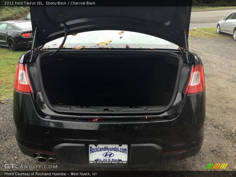 Ebony Black / Charcoal Black 2011 Ford Taurus SEL