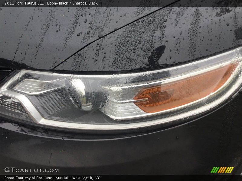 Ebony Black / Charcoal Black 2011 Ford Taurus SEL