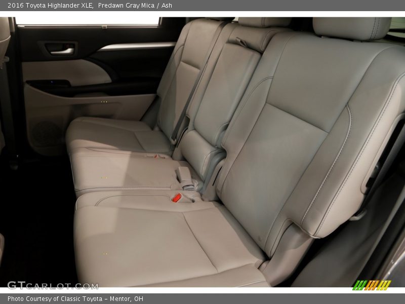 Predawn Gray Mica / Ash 2016 Toyota Highlander XLE