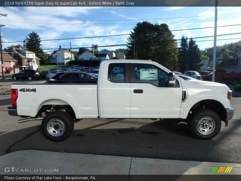 Oxford White / Earth Gray 2019 Ford F250 Super Duty XL SuperCab 4x4
