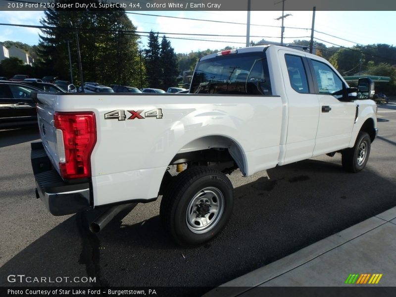 Oxford White / Earth Gray 2019 Ford F250 Super Duty XL SuperCab 4x4