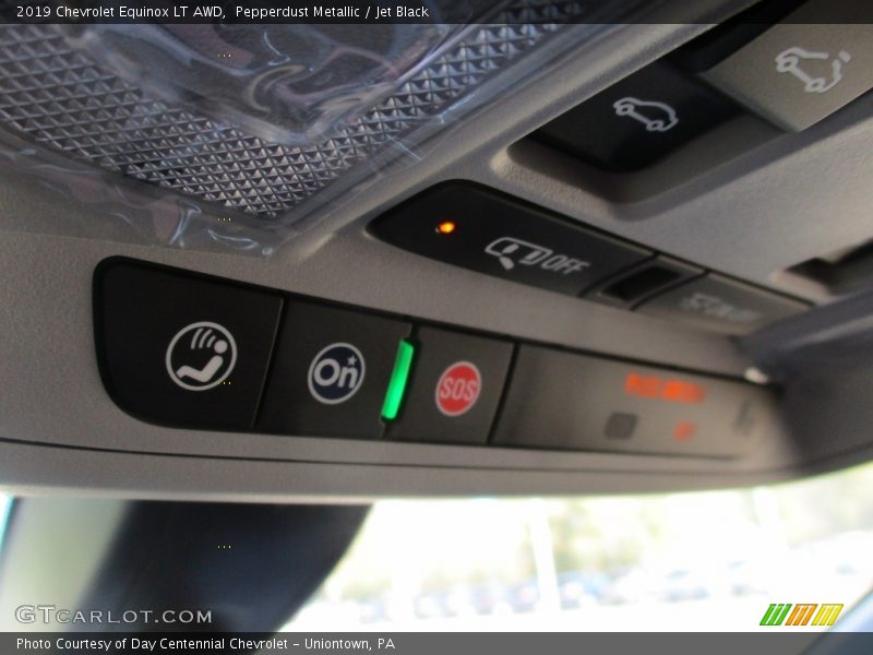 Pepperdust Metallic / Jet Black 2019 Chevrolet Equinox LT AWD