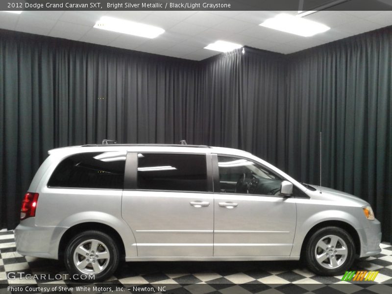 Bright Silver Metallic / Black/Light Graystone 2012 Dodge Grand Caravan SXT