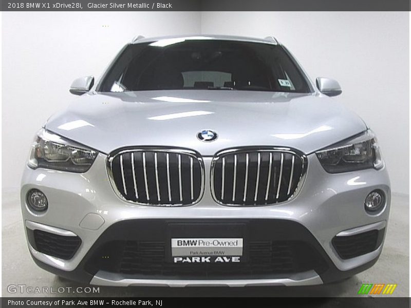Glacier Silver Metallic / Black 2018 BMW X1 xDrive28i
