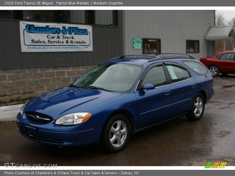 Patriot Blue Metallic / Medium Graphite 2003 Ford Taurus SE Wagon