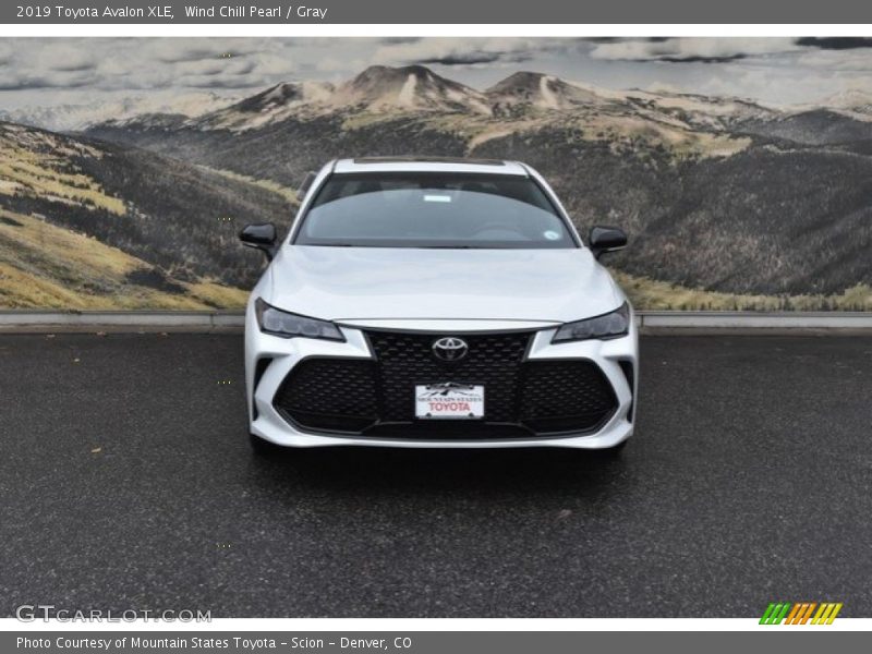 Wind Chill Pearl / Gray 2019 Toyota Avalon XLE