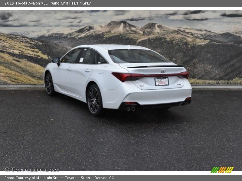 Wind Chill Pearl / Gray 2019 Toyota Avalon XLE