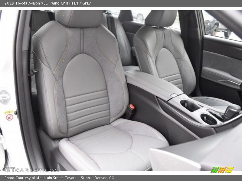Wind Chill Pearl / Gray 2019 Toyota Avalon XLE