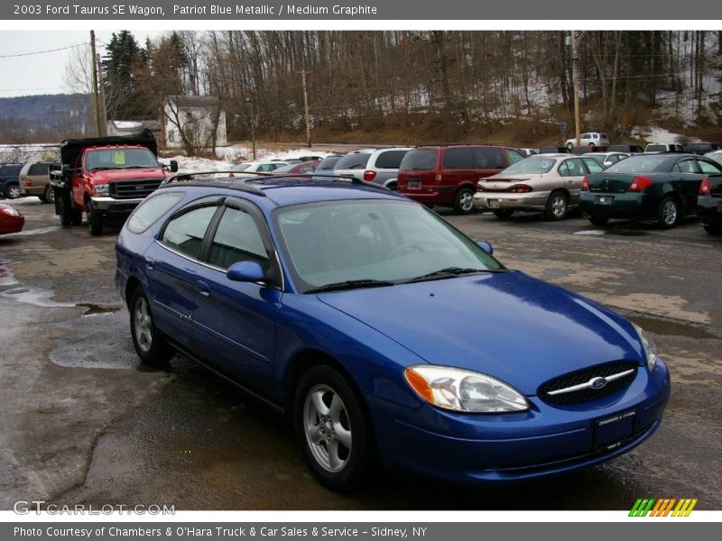 Patriot Blue Metallic / Medium Graphite 2003 Ford Taurus SE Wagon