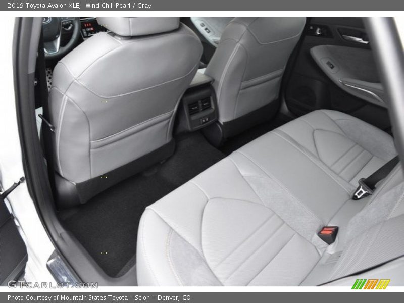 Wind Chill Pearl / Gray 2019 Toyota Avalon XLE