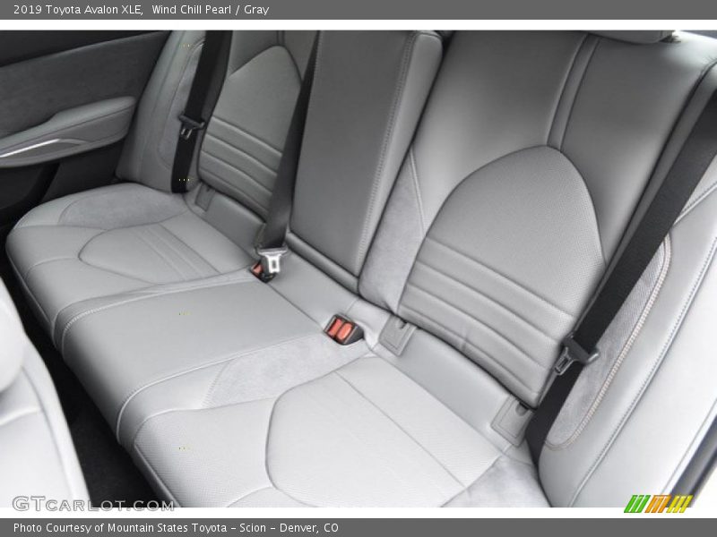 Wind Chill Pearl / Gray 2019 Toyota Avalon XLE