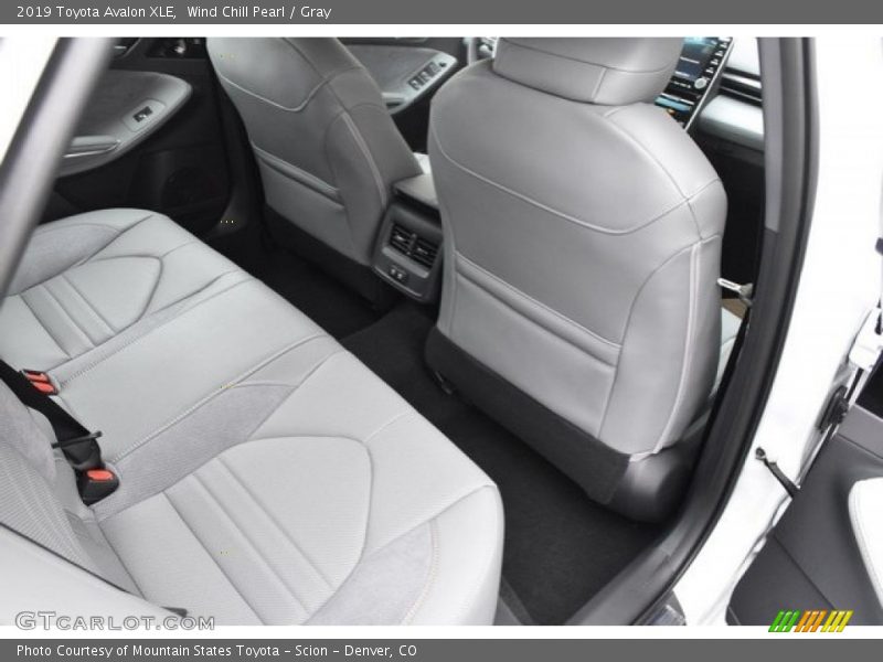 Wind Chill Pearl / Gray 2019 Toyota Avalon XLE