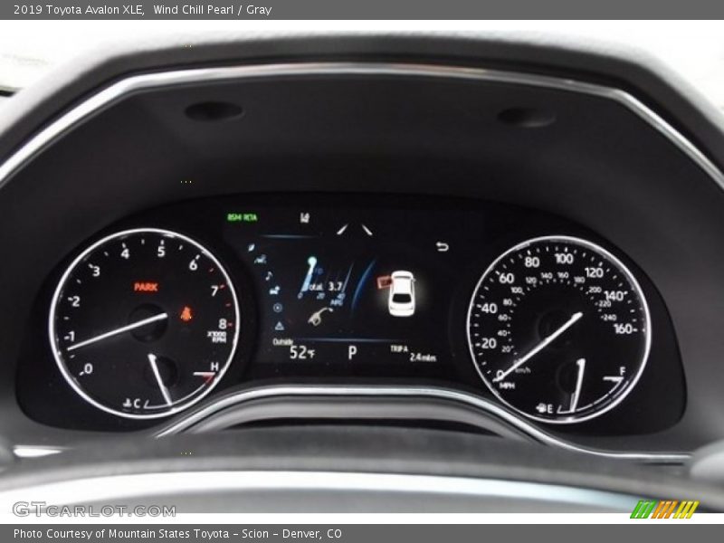 Wind Chill Pearl / Gray 2019 Toyota Avalon XLE