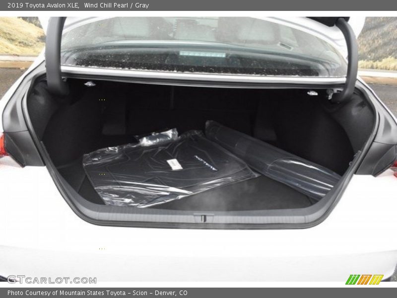 Wind Chill Pearl / Gray 2019 Toyota Avalon XLE