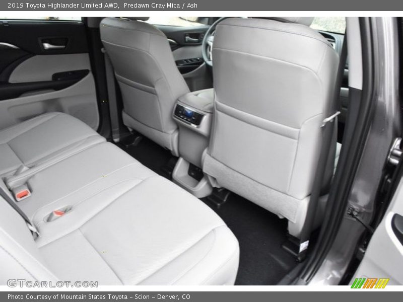 Predawn Gray Mica / Ash 2019 Toyota Highlander Limited AWD