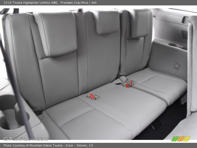 Predawn Gray Mica / Ash 2019 Toyota Highlander Limited AWD