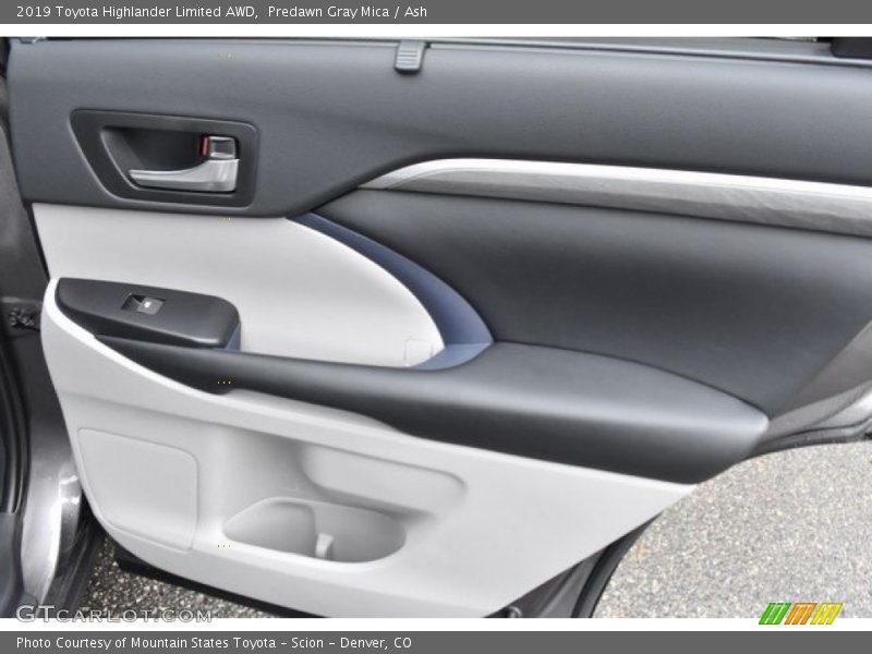 Predawn Gray Mica / Ash 2019 Toyota Highlander Limited AWD