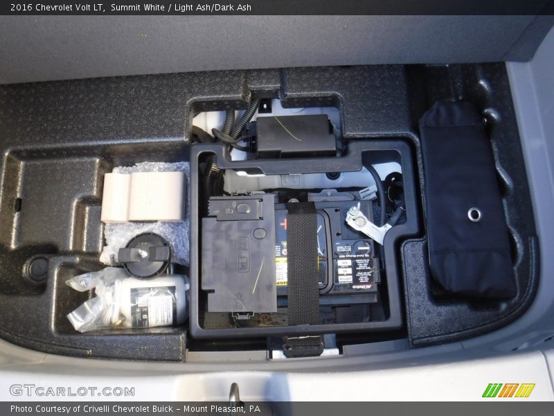 Summit White / Light Ash/Dark Ash 2016 Chevrolet Volt LT