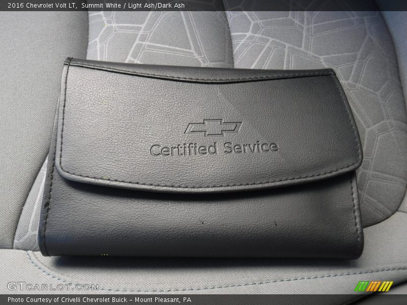 Summit White / Light Ash/Dark Ash 2016 Chevrolet Volt LT
