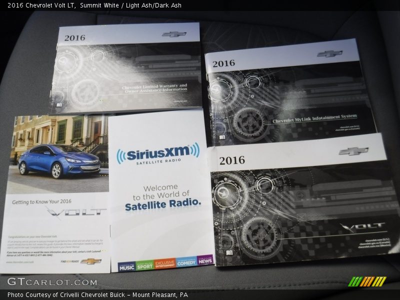 Summit White / Light Ash/Dark Ash 2016 Chevrolet Volt LT