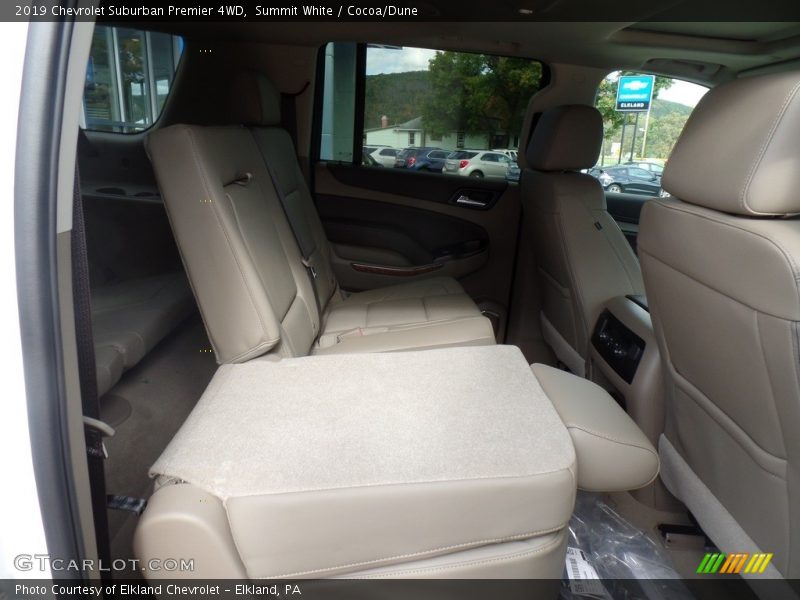 Summit White / Cocoa/Dune 2019 Chevrolet Suburban Premier 4WD