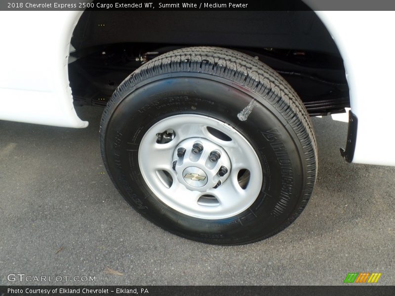 Summit White / Medium Pewter 2018 Chevrolet Express 2500 Cargo Extended WT