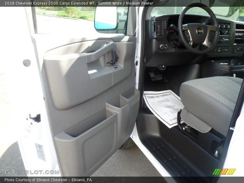 Summit White / Medium Pewter 2018 Chevrolet Express 2500 Cargo Extended WT