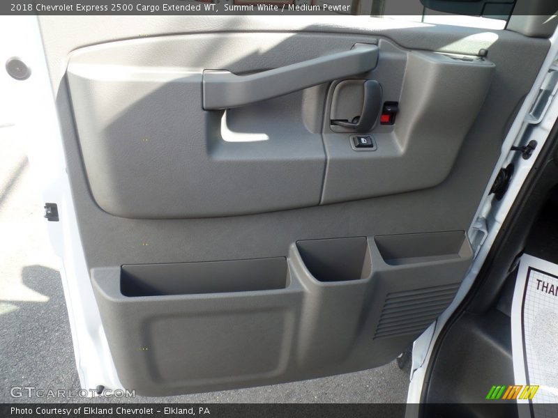Summit White / Medium Pewter 2018 Chevrolet Express 2500 Cargo Extended WT