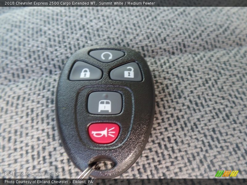 Summit White / Medium Pewter 2018 Chevrolet Express 2500 Cargo Extended WT