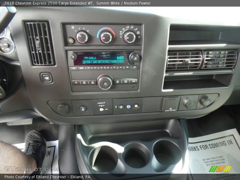Summit White / Medium Pewter 2018 Chevrolet Express 2500 Cargo Extended WT