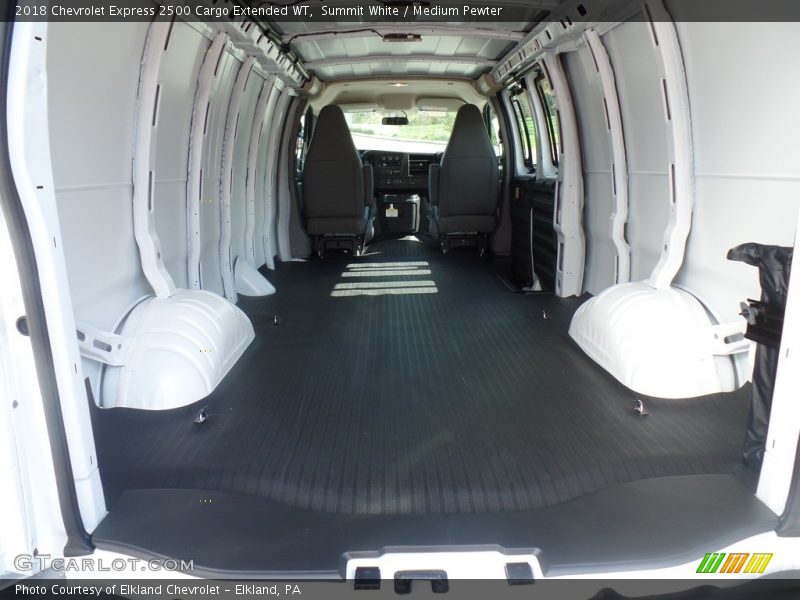Summit White / Medium Pewter 2018 Chevrolet Express 2500 Cargo Extended WT