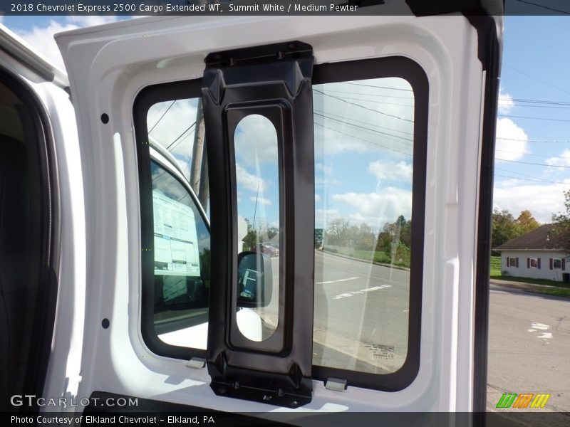 Summit White / Medium Pewter 2018 Chevrolet Express 2500 Cargo Extended WT