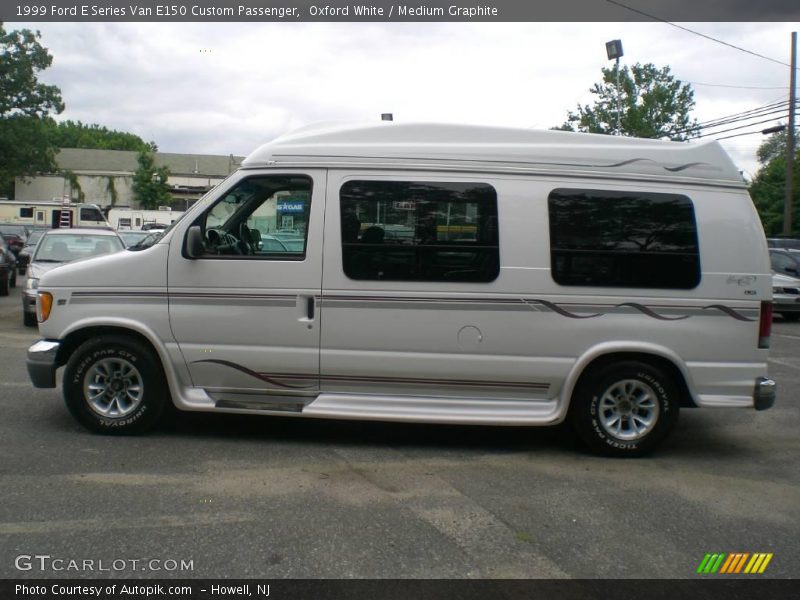 Oxford White / Medium Graphite 1999 Ford E Series Van E150 Custom Passenger