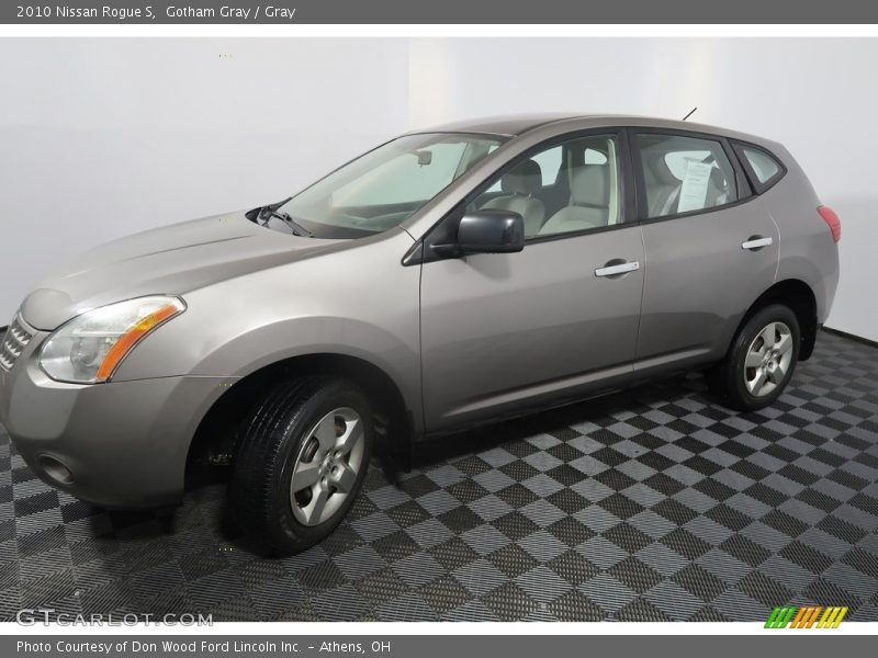 Gotham Gray / Gray 2010 Nissan Rogue S