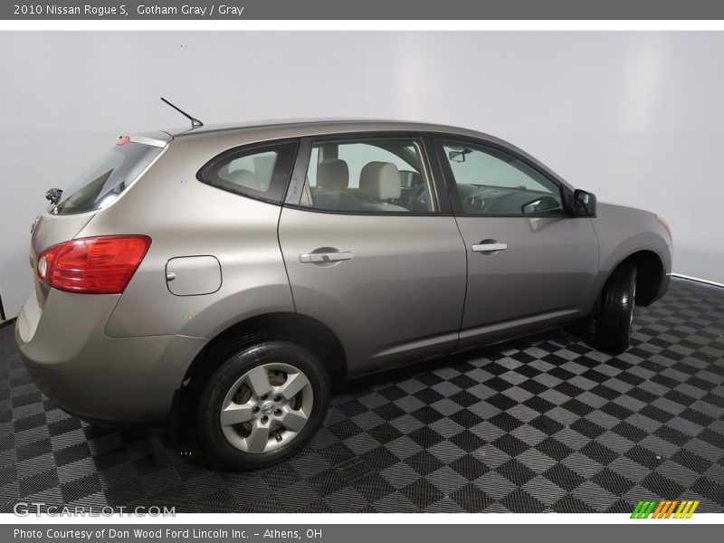 Gotham Gray / Gray 2010 Nissan Rogue S