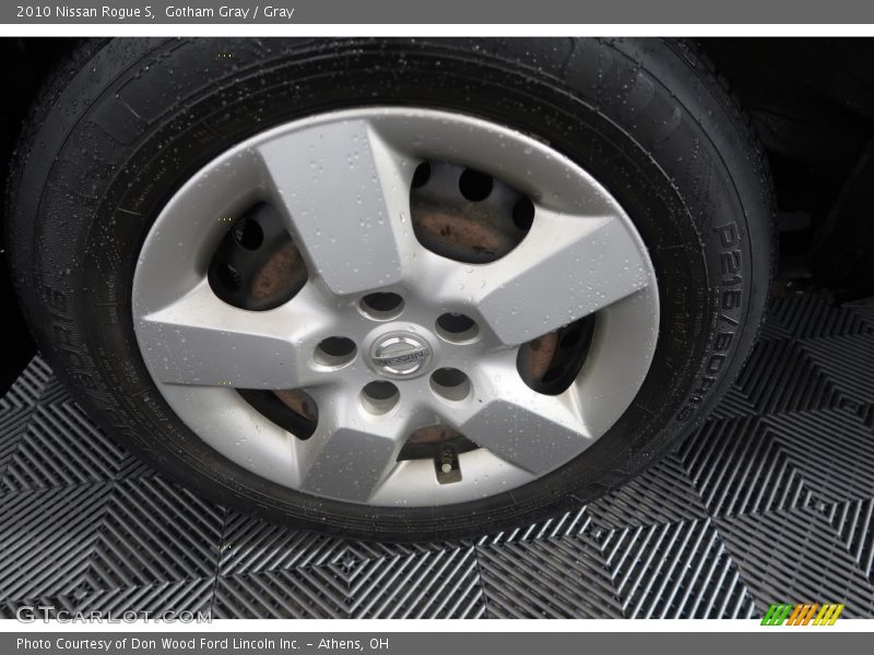 Gotham Gray / Gray 2010 Nissan Rogue S