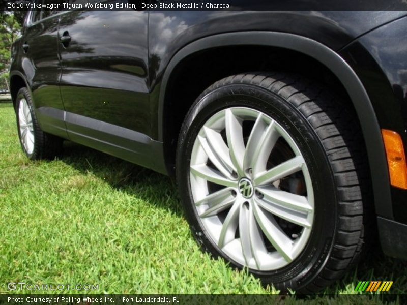 Deep Black Metallic / Charcoal 2010 Volkswagen Tiguan Wolfsburg Edition