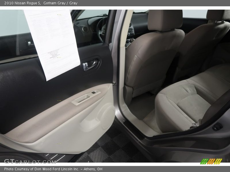 Gotham Gray / Gray 2010 Nissan Rogue S