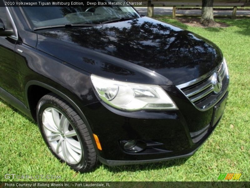 Deep Black Metallic / Charcoal 2010 Volkswagen Tiguan Wolfsburg Edition