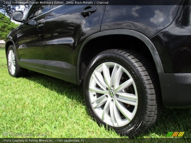 Deep Black Metallic / Charcoal 2010 Volkswagen Tiguan Wolfsburg Edition