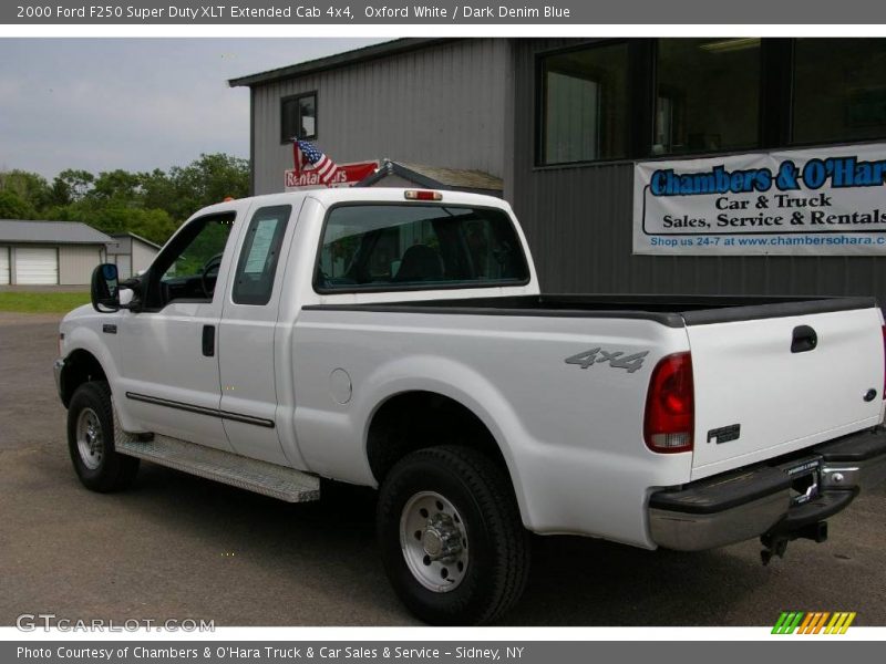 Oxford White / Dark Denim Blue 2000 Ford F250 Super Duty XLT Extended Cab 4x4