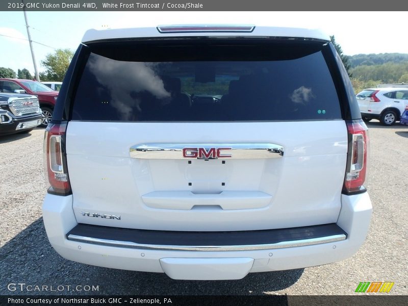 White Frost Tintcoat / Cocoa/Shale 2019 GMC Yukon Denali 4WD