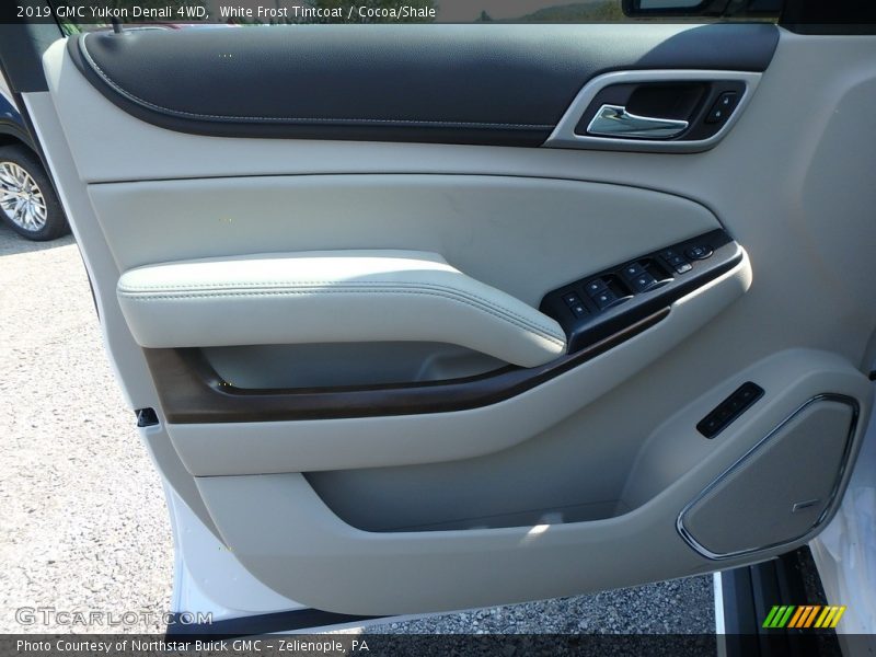 White Frost Tintcoat / Cocoa/Shale 2019 GMC Yukon Denali 4WD