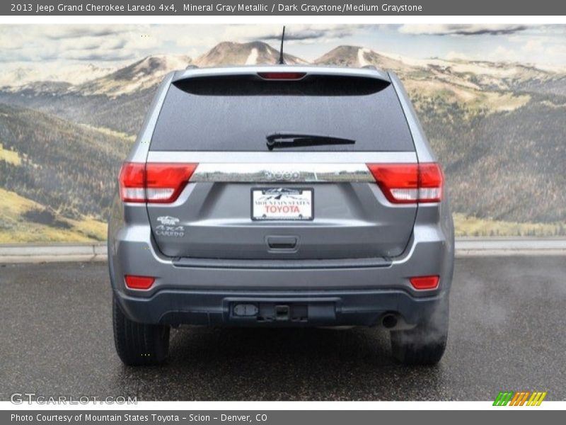 Mineral Gray Metallic / Dark Graystone/Medium Graystone 2013 Jeep Grand Cherokee Laredo 4x4
